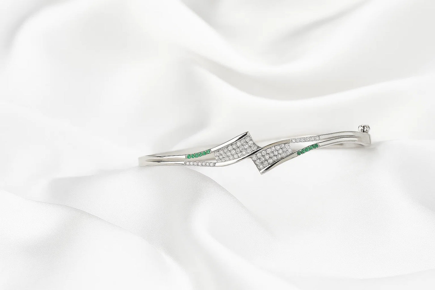 Emerald Wave Bracelet